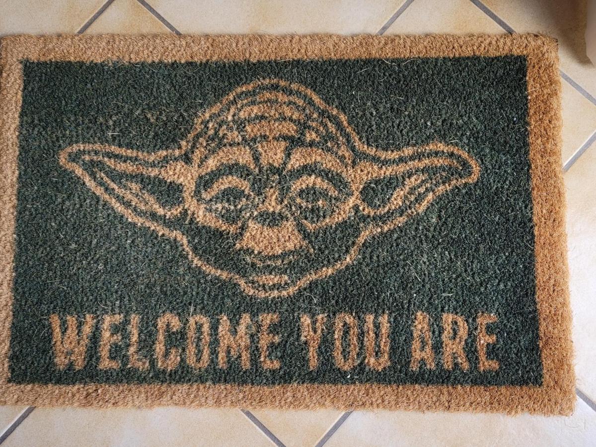 ביניק Ker Yoda מראה חיצוני תמונה